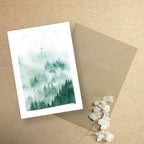 Sapins dans la brume